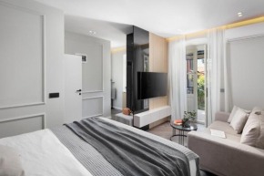 Oia Room